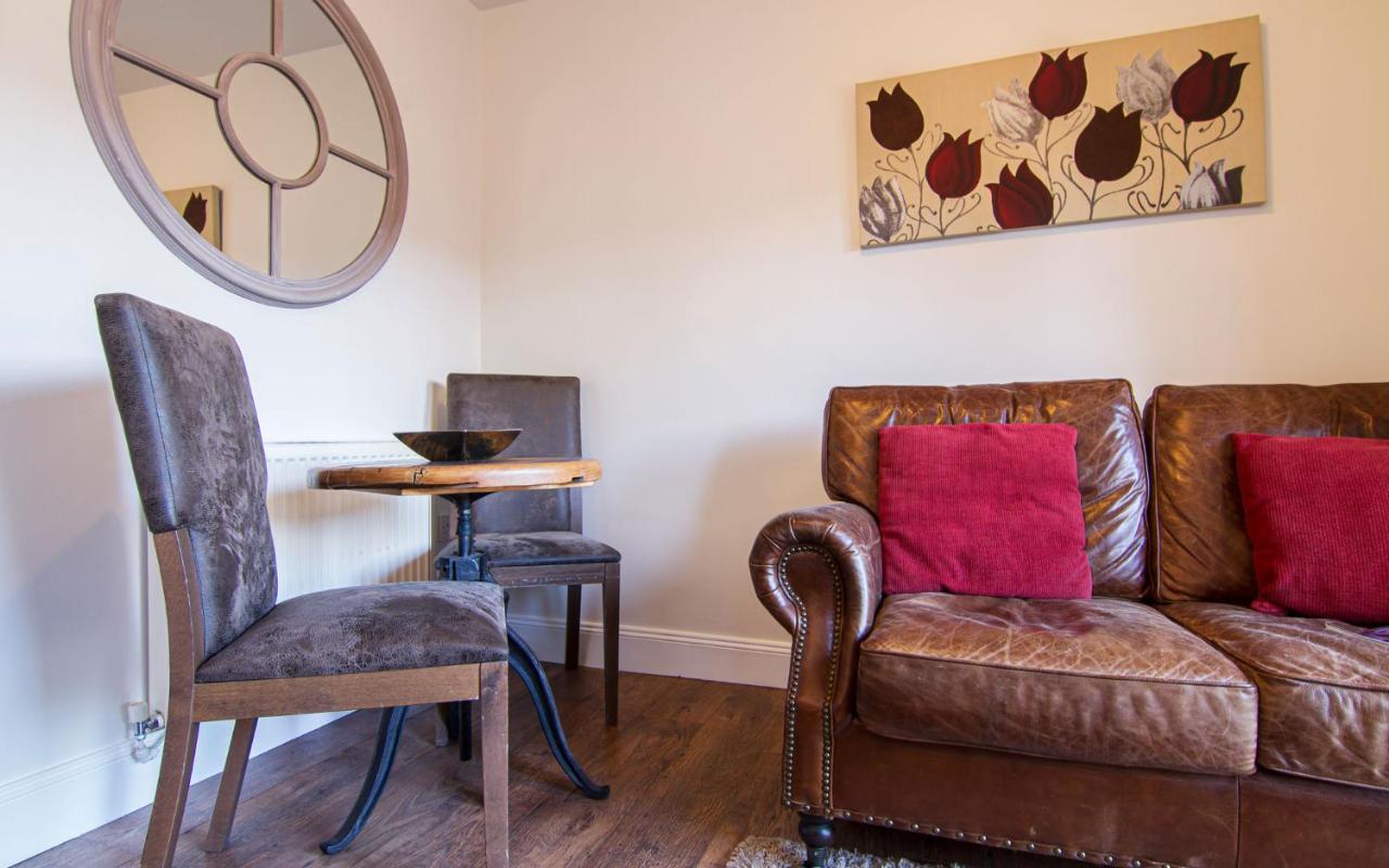 Romneys Apartments & Suites Κένταλ Εξωτερικό φωτογραφία